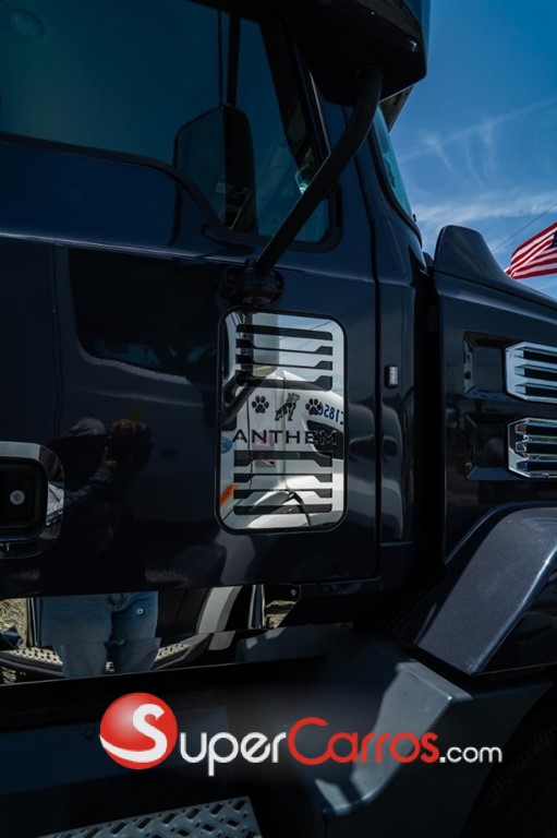 2019 Mack Anthem — foto 3 / 11
