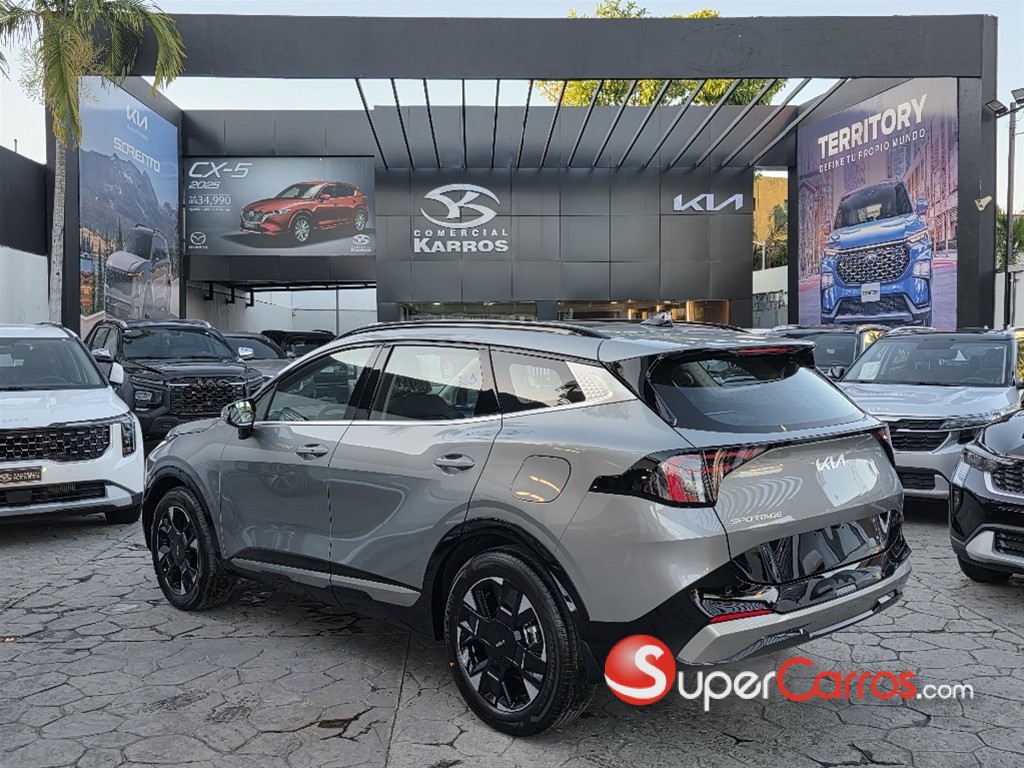 2027 Kia Sportage Luxury — foto 5 / 12