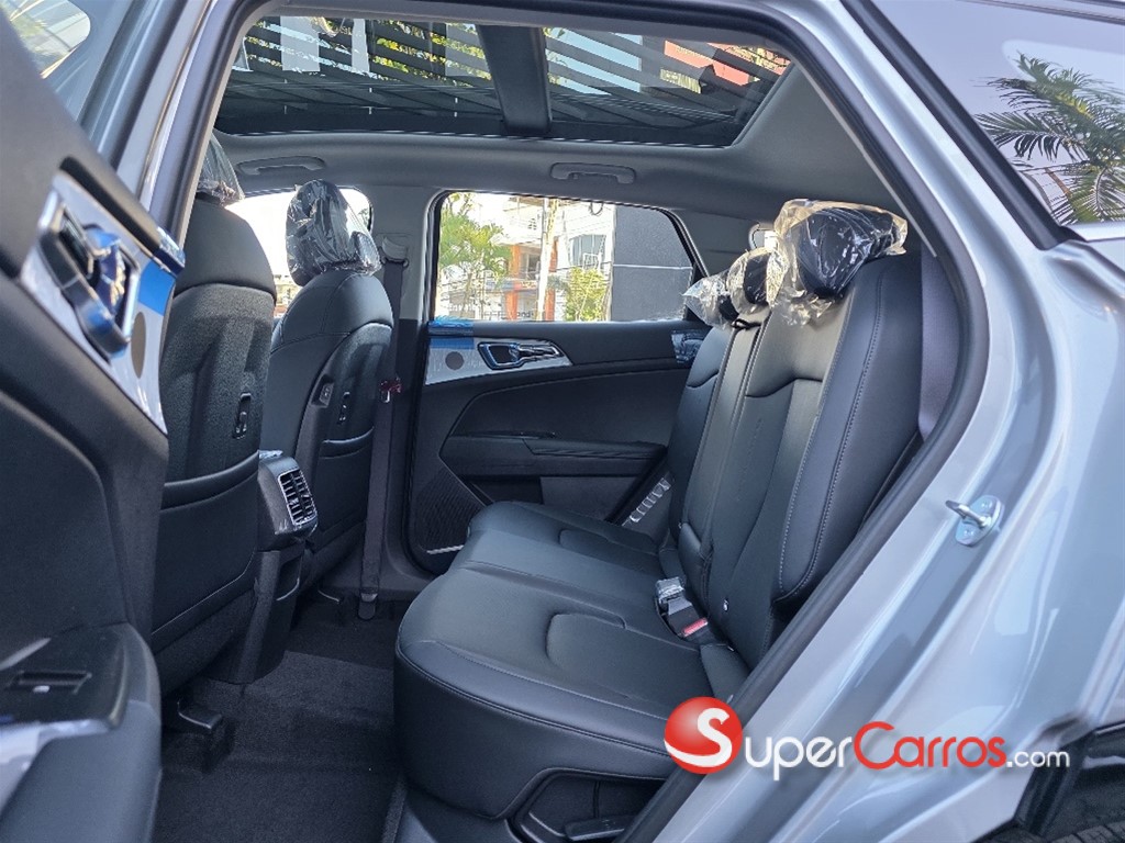 2027 Kia Sportage Luxury — foto 9 / 12