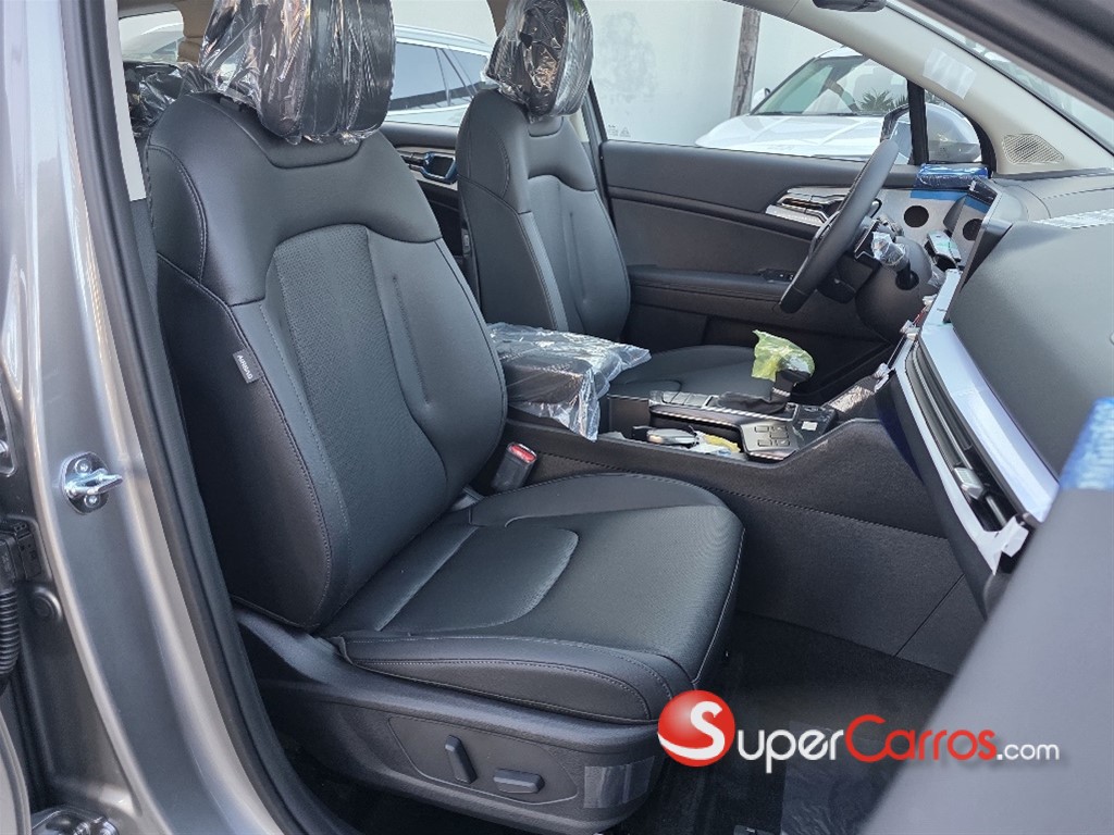 2027 Kia Sportage Luxury — foto 10 / 12