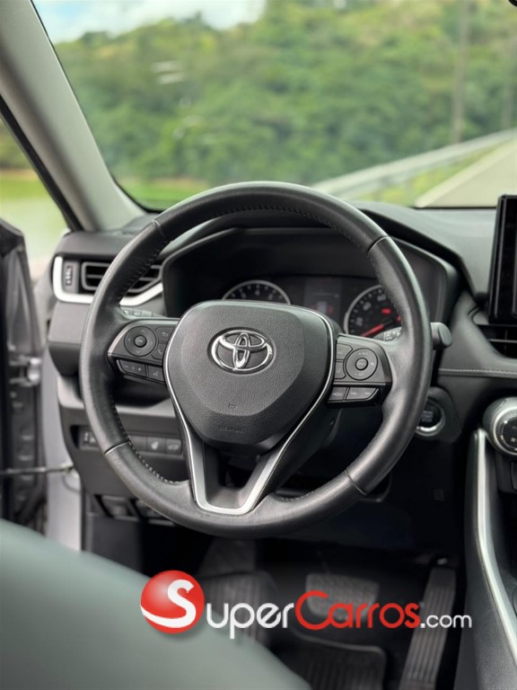 2021 Toyota RAV4 XLE — foto 4 / 12
