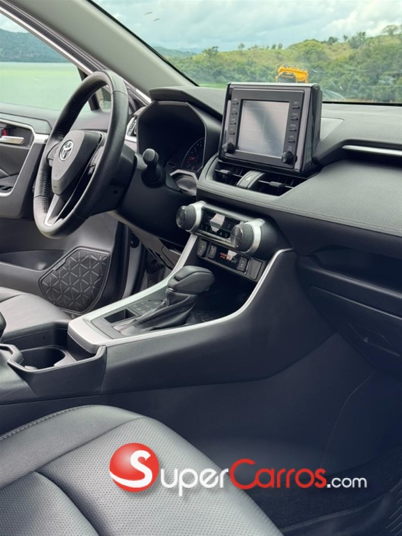 2021 Toyota RAV4 XLE — foto 12 / 12