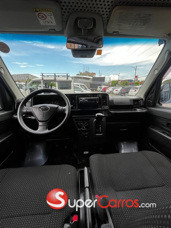 2019 Daihatsu Hijet — foto 8 / 9