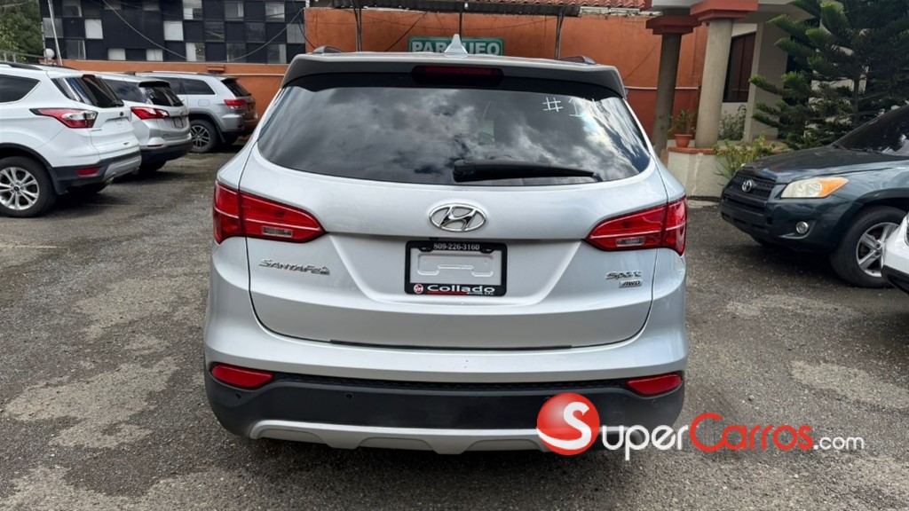 2016 Hyundai Santa Fe Sport — foto 2 / 10