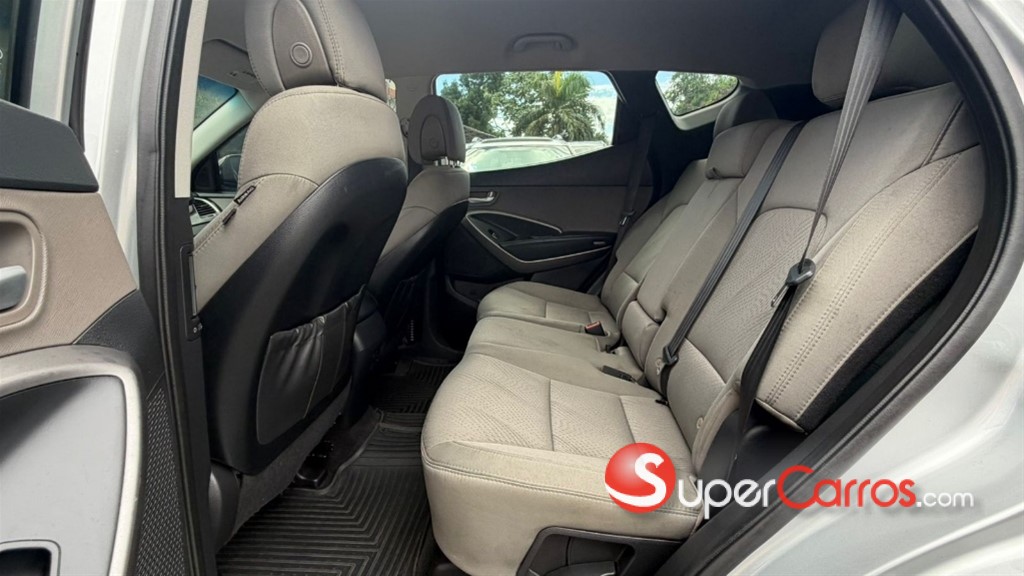 2016 Hyundai Santa Fe Sport — foto 8 / 10
