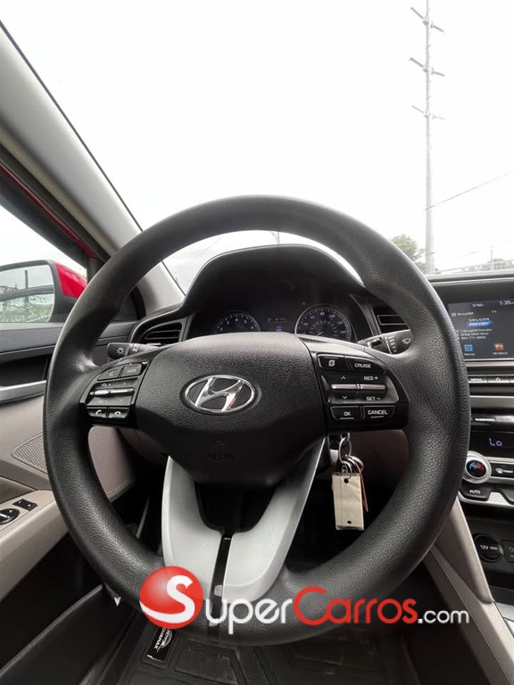 2020 Hyundai Elantra SEL — foto 8 / 10