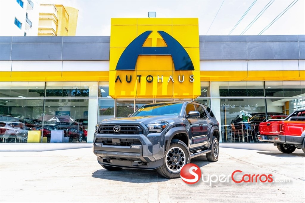 2026 Toyota 4 Runner SR5 — foto 2 / 10