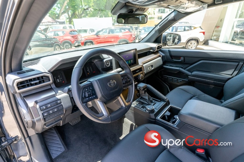 2026 Toyota 4 Runner SR5 — foto 7 / 10