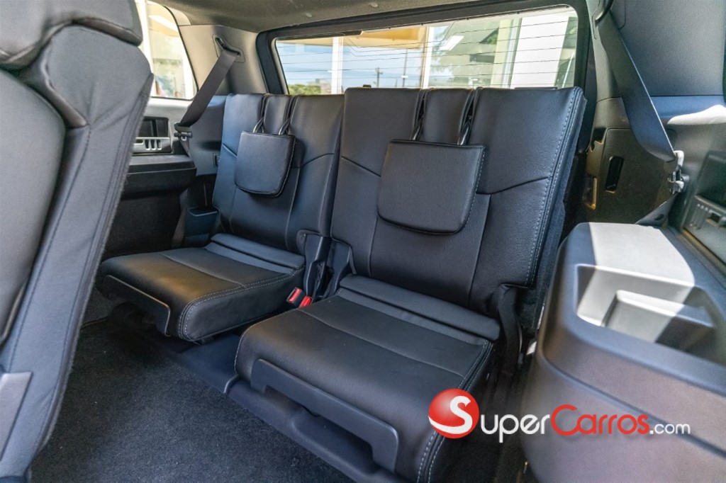 2026 Toyota 4 Runner SR5 — foto 9 / 10