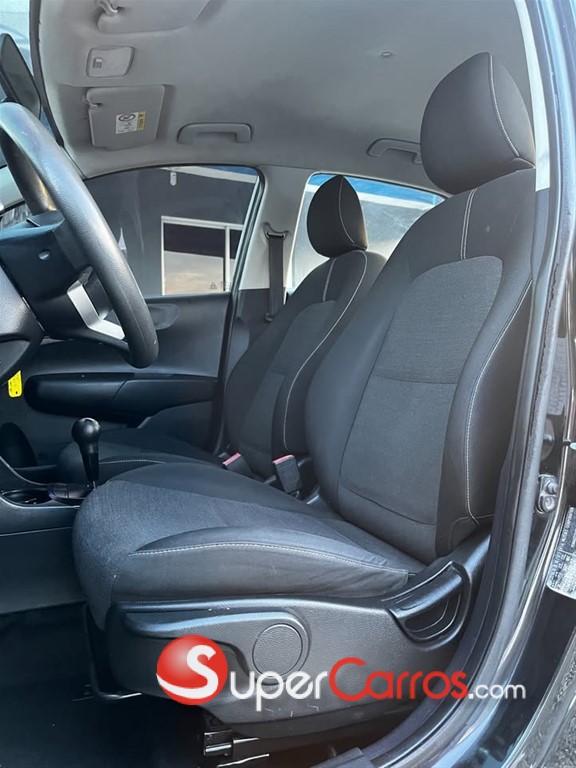 2022 Kia Picanto L X — foto 5 / 10