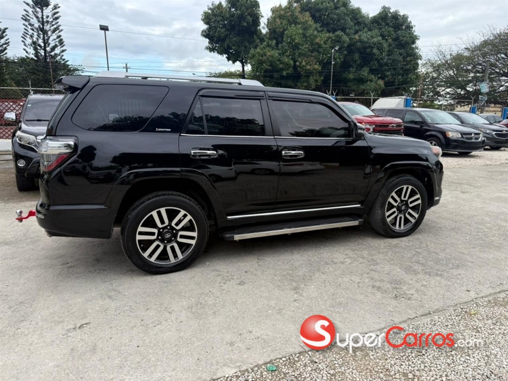 2016 Toyota 4 Runner Limited — foto 4 / 11