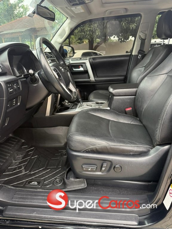 2016 Toyota 4 Runner Limited — foto 6 / 11