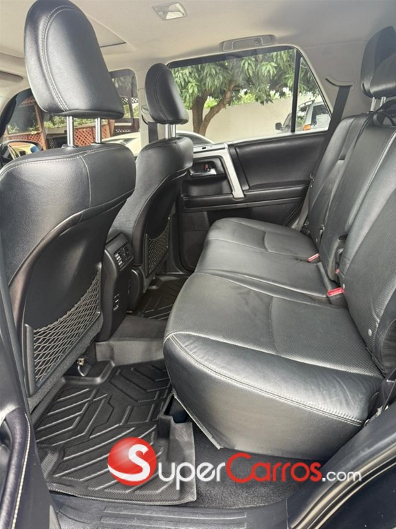 2016 Toyota 4 Runner Limited — foto 7 / 11