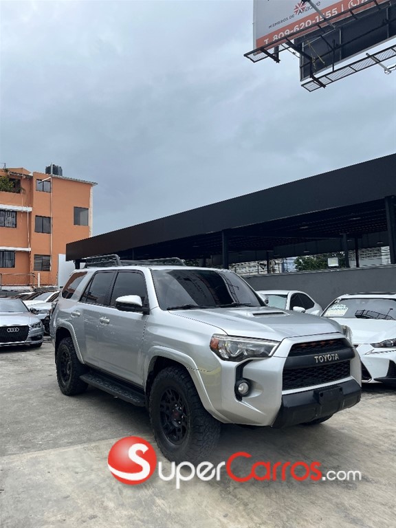 2016 Toyota 4 Runner TRD Pro — foto 3 / 11