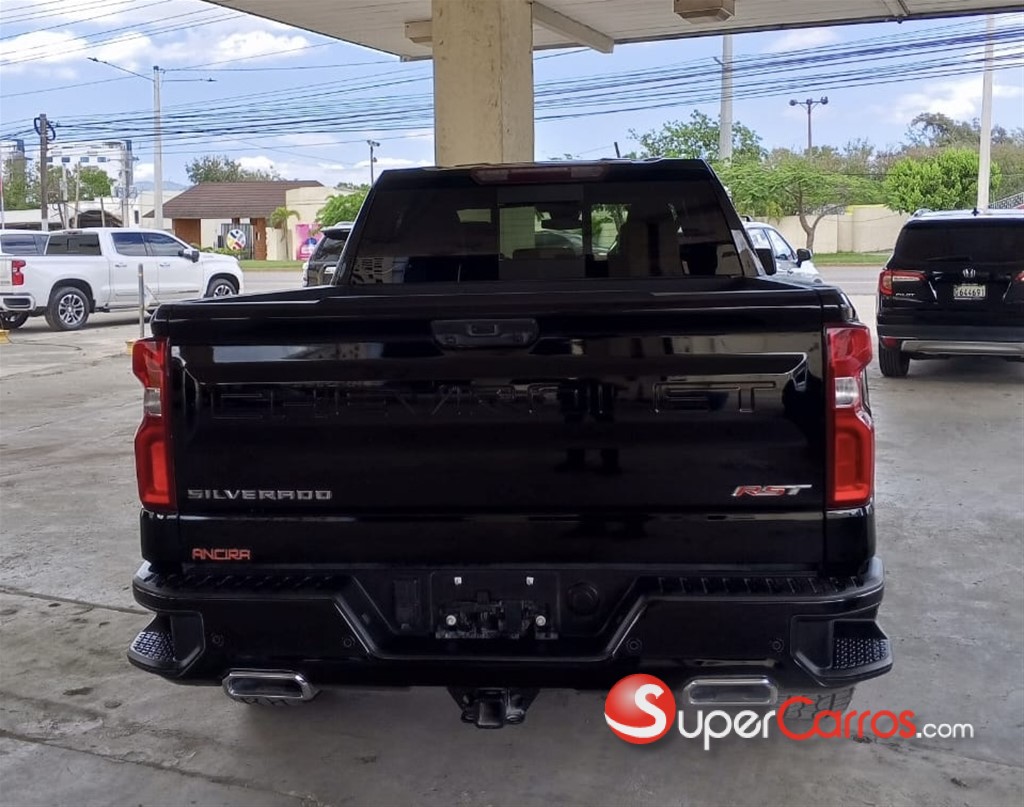 2023 Chevrolet Silverado RST — foto 6 / 12