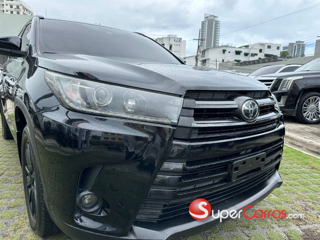 2019 Toyota Highlander SE — foto 3 / 12