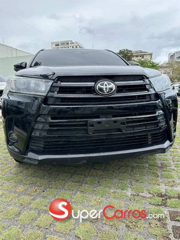 2019 Toyota Highlander SE — foto 5 / 12