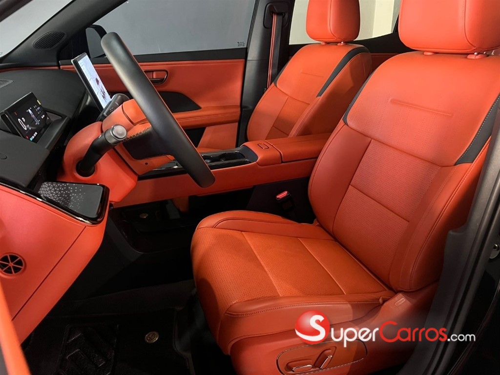 2025 Toyota BZ3X — foto 5 / 8