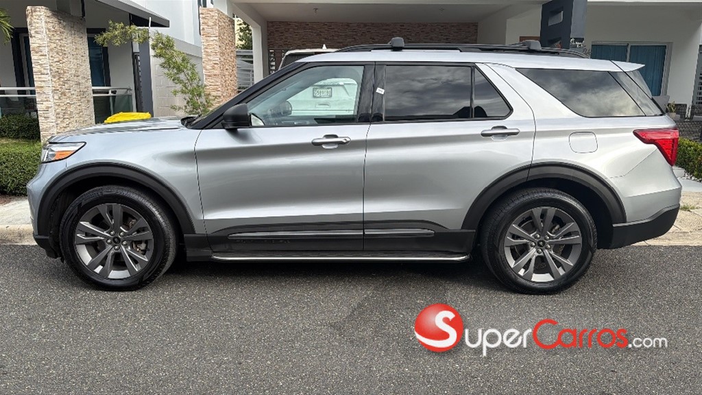 2021 Ford Explorer — foto 6 / 9