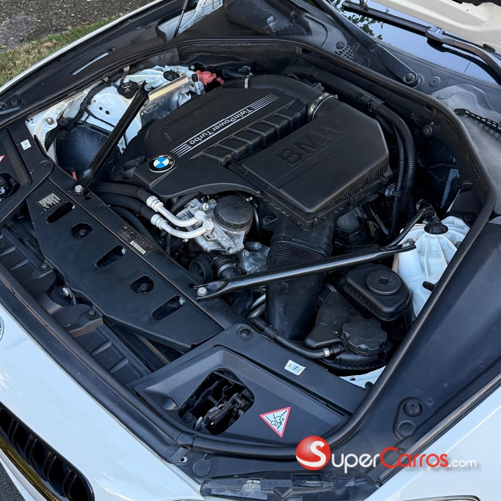 2012 BMW Serie 5 535 M-Package — foto 11 / 12