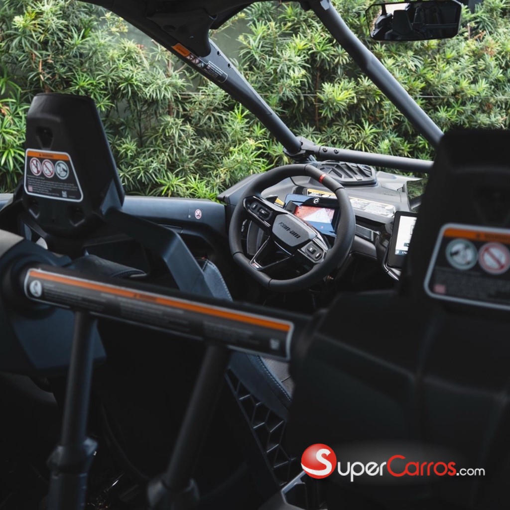 2026 Can Am Maverick RX RC Smart Shox — foto 4 / 10