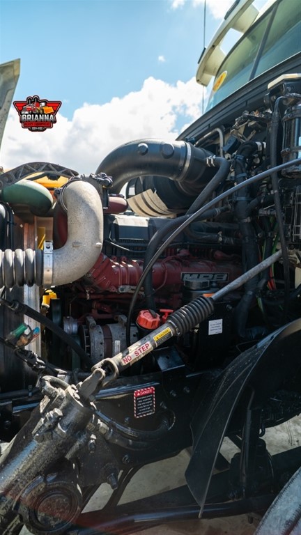 2019 Mack Anthem — foto 5 / 5