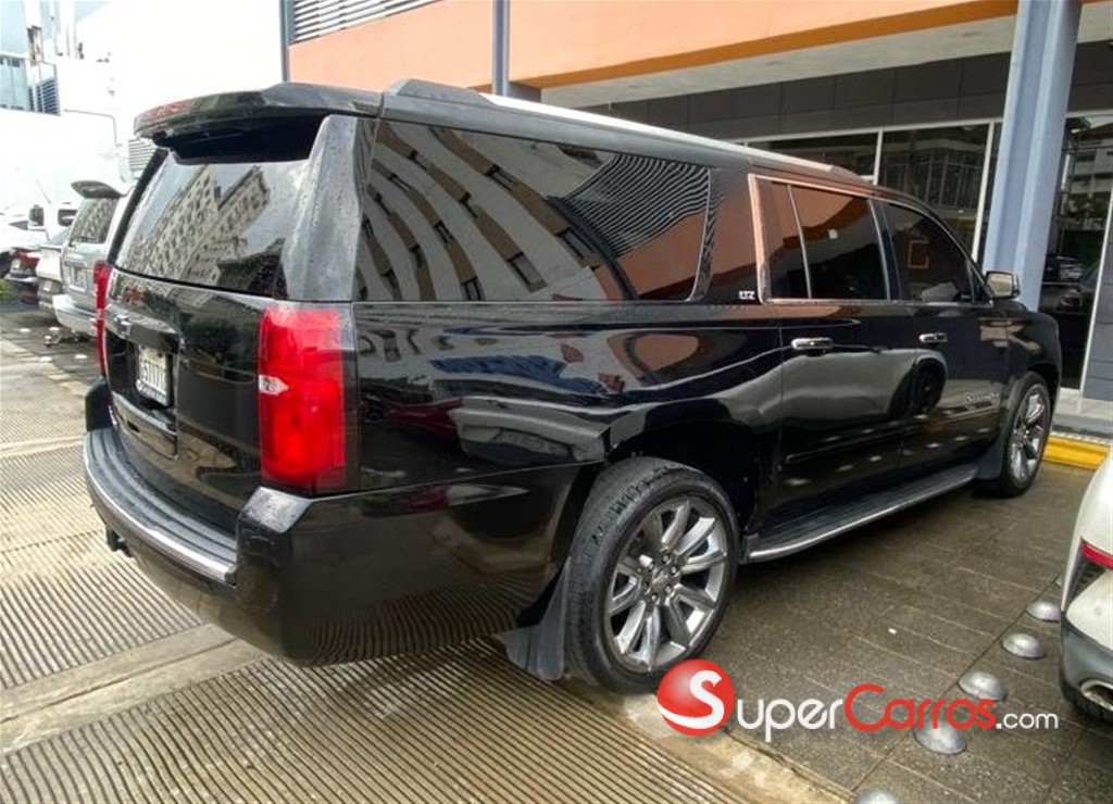 2016 Chevrolet Suburban LTZ — foto 3 / 9