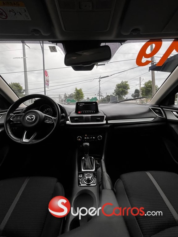2019 Mazda Axela — foto 7 / 10