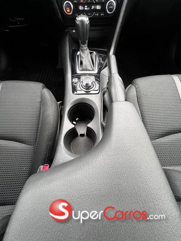 2019 Mazda Axela — foto 8 / 10