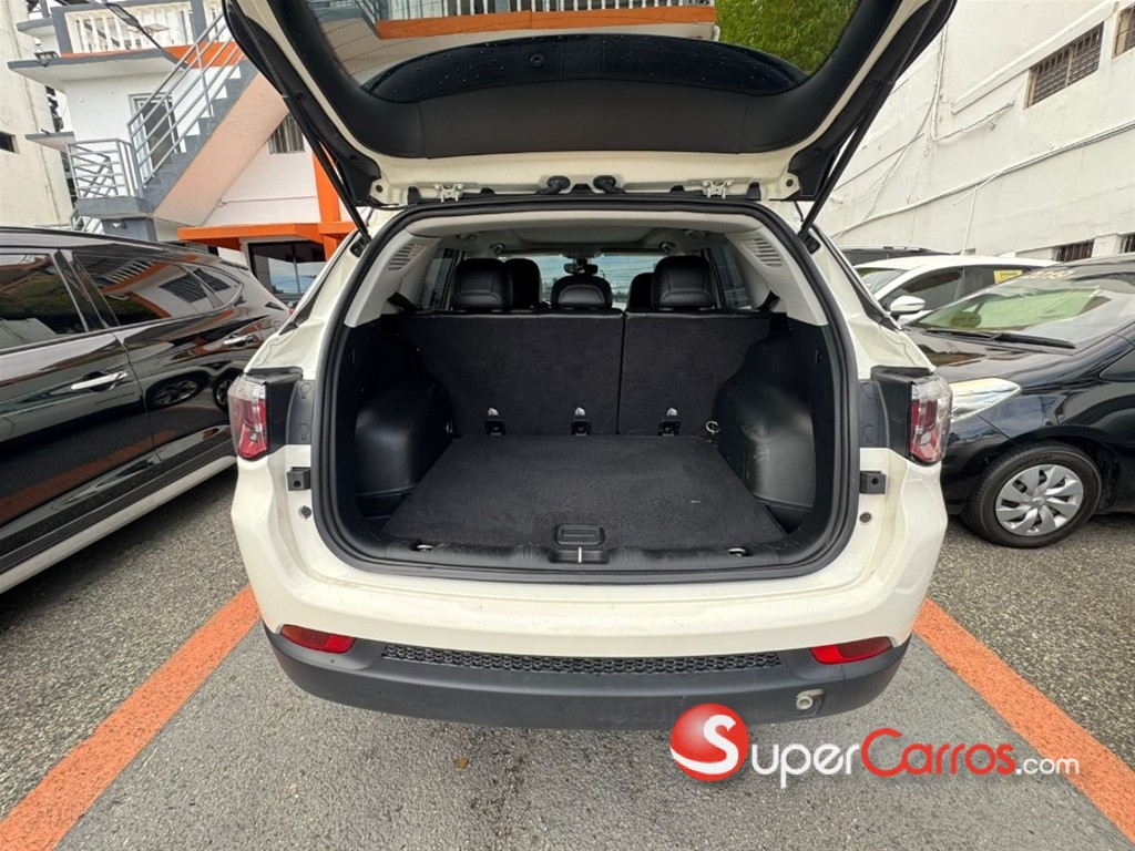2019 Jeep Compass Limited — foto 8 / 9