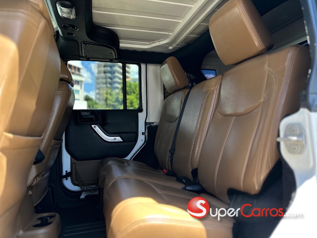 2016 Jeep Wrangler Unlimited Rubicon — foto 7 / 12