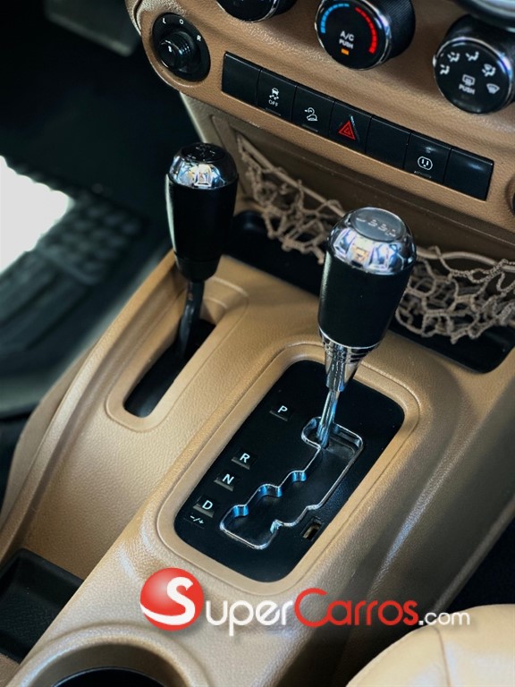 2016 Jeep Wrangler Unlimited Rubicon — foto 9 / 12
