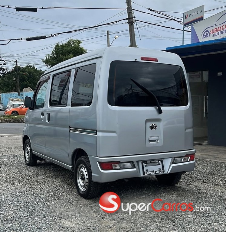 2019 Toyota Pixis — foto 4 / 10