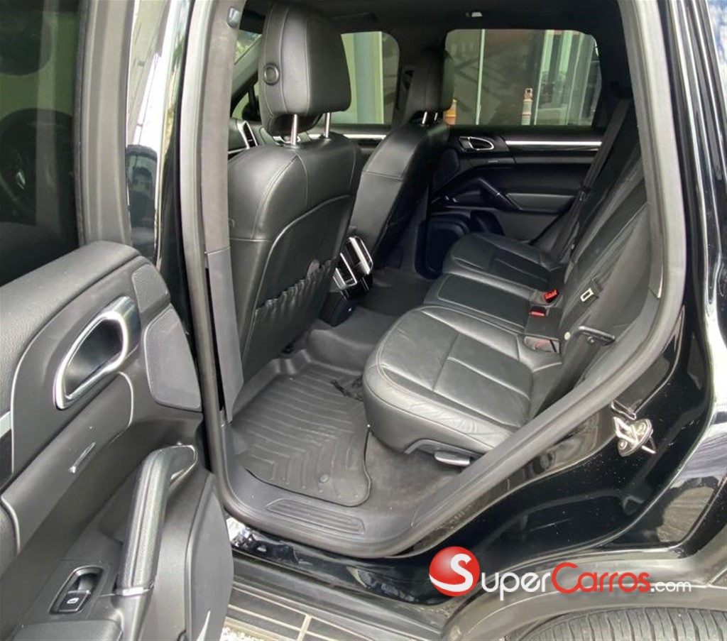 2013 Porsche Cayenne — foto 9 / 12