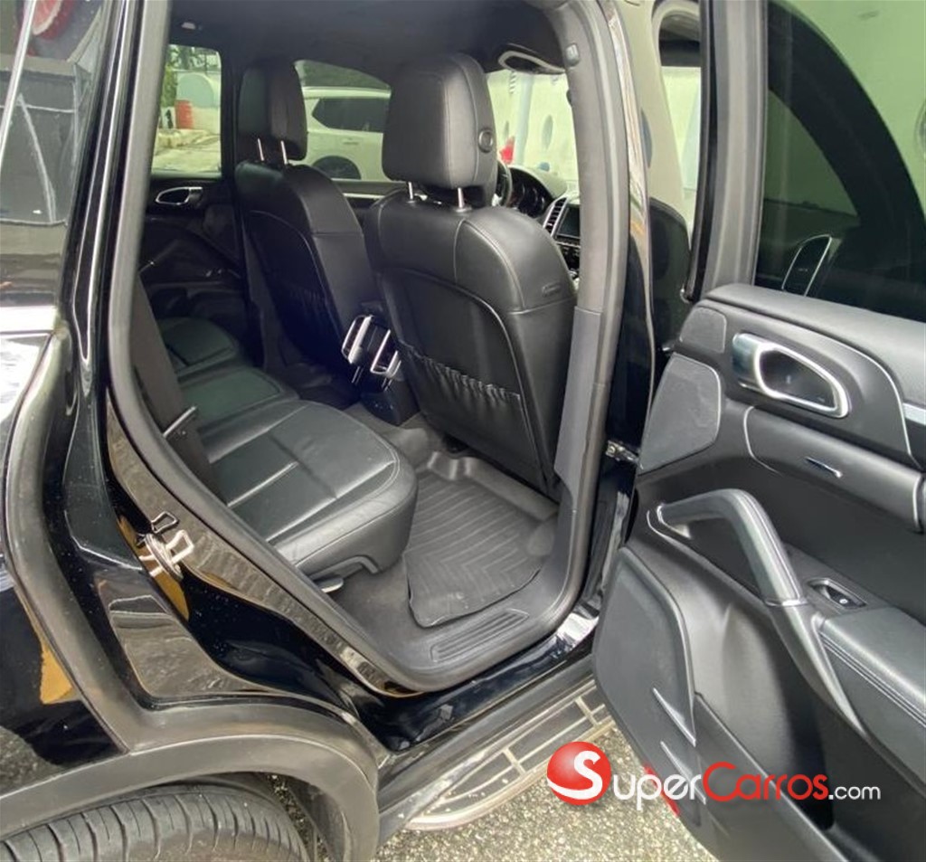 2013 Porsche Cayenne — foto 10 / 12