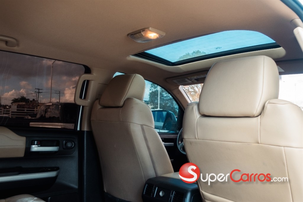 2019 Toyota Tundra — foto 8 / 12