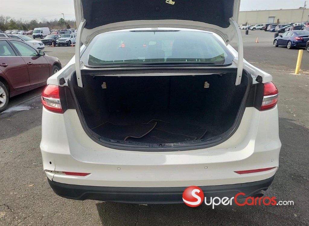 2020 Ford Fusion Titanium — foto 10 / 12
