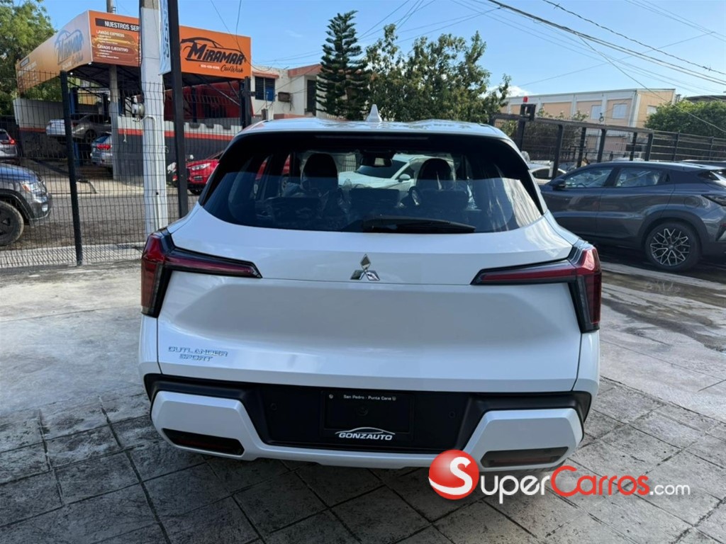 2026 Mitsubishi Motors Outlander Sport — foto 4 / 10