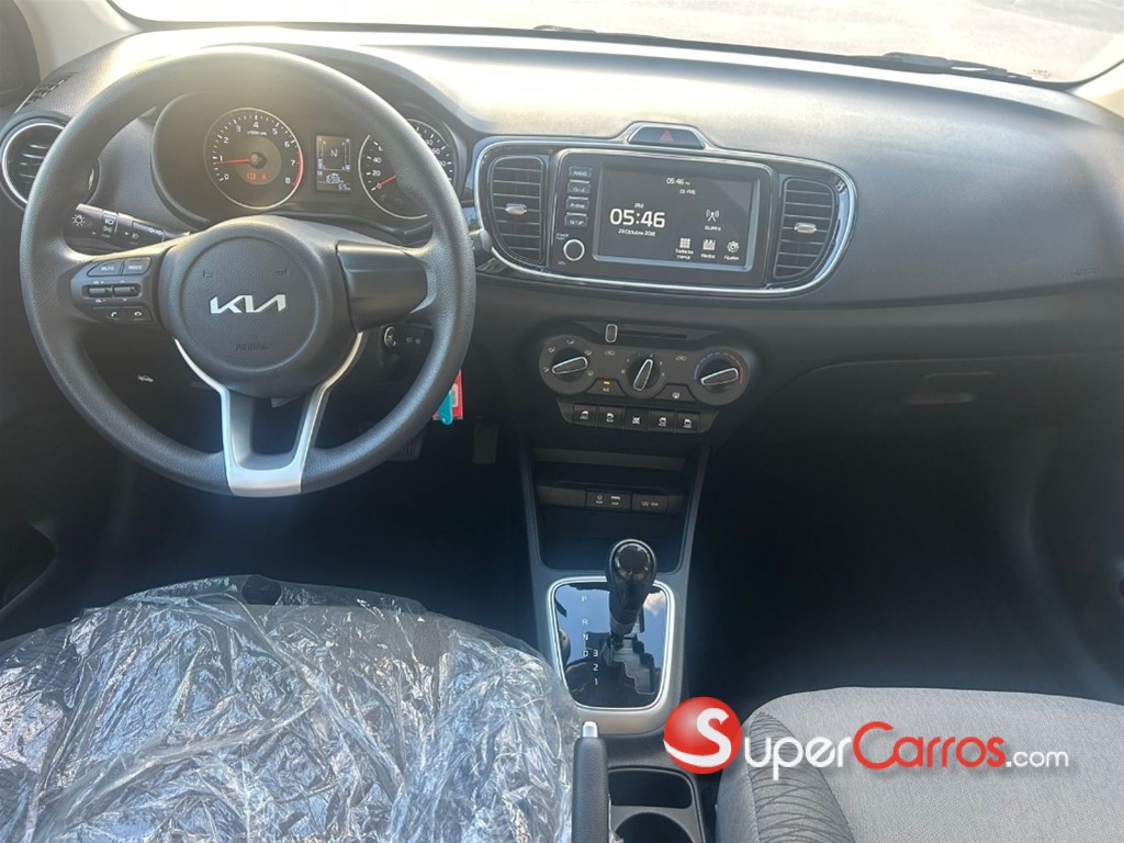 2026 Kia Soluto LX — foto 2 / 5