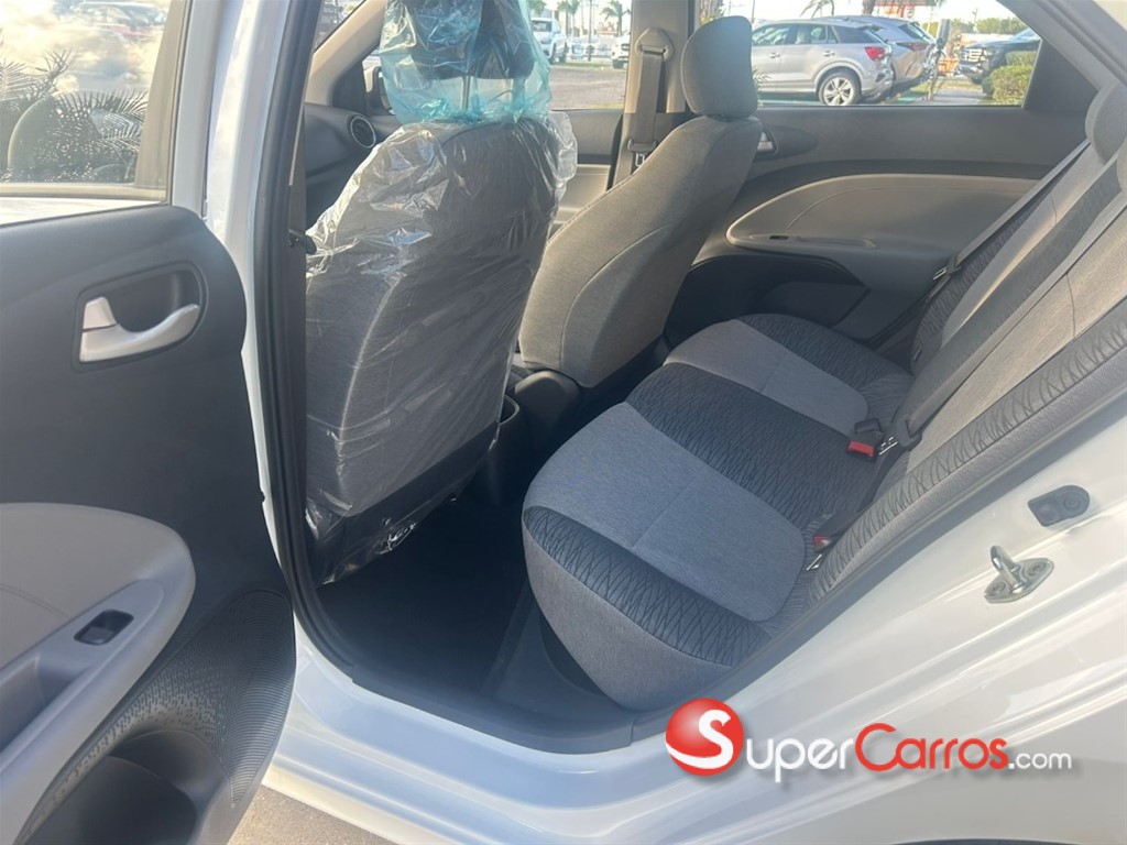 2026 Kia Soluto LX — foto 3 / 5