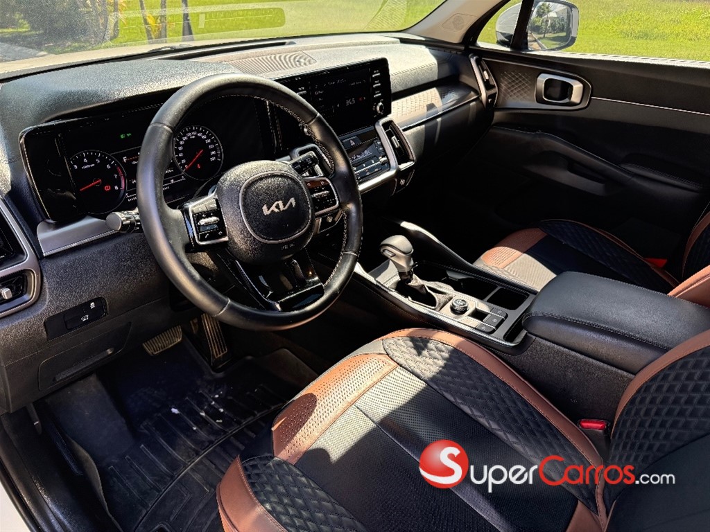 2022 Kia Sorento Luxury — foto 9 / 12