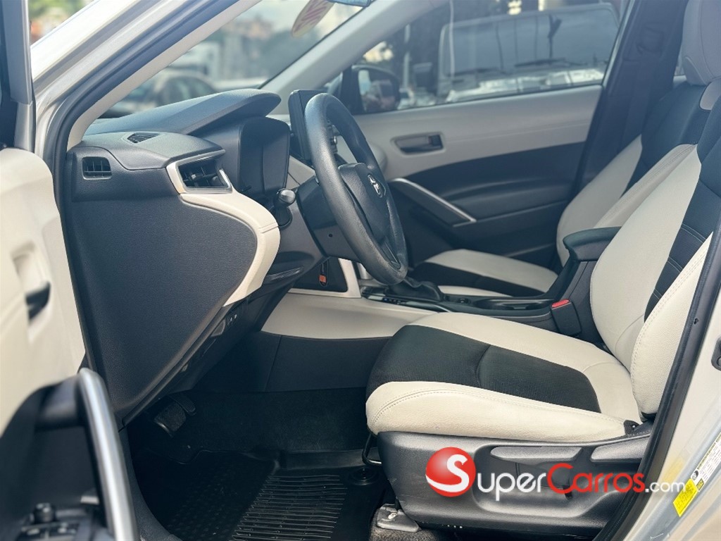 2022 Toyota Corolla Cross — foto 8 / 11