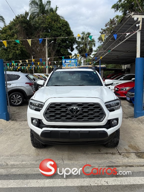 2021 Toyota Tacoma TRD OFF ROAD — foto 2 / 11