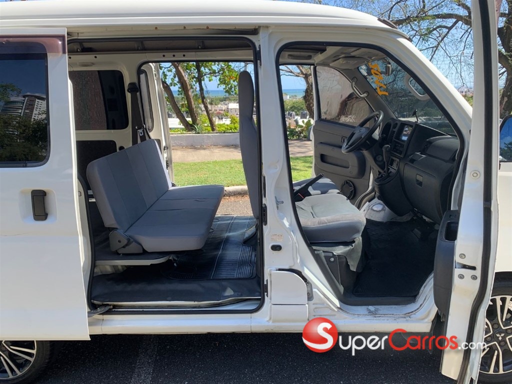 2017 Subaru Sambar — foto 8 / 12