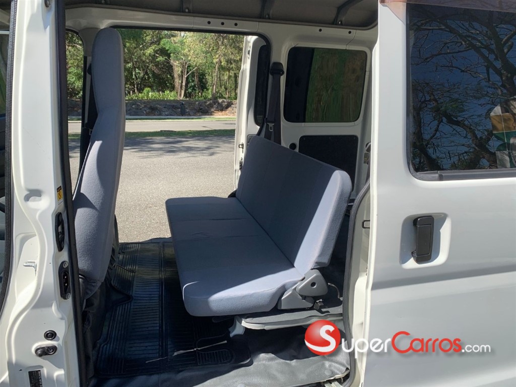 2017 Subaru Sambar — foto 10 / 12