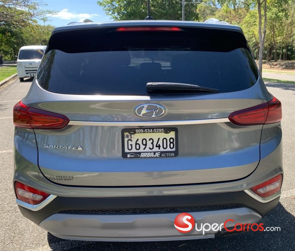 2019 Hyundai Santa Fe SE — foto 4 / 12