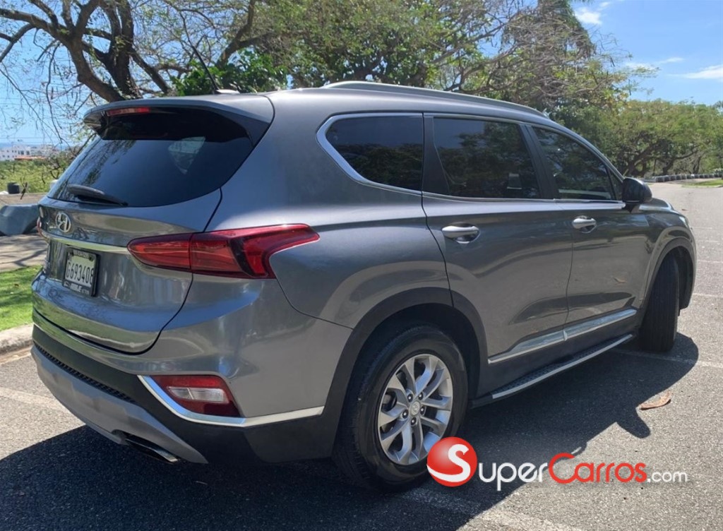 2019 Hyundai Santa Fe SE — foto 6 / 12