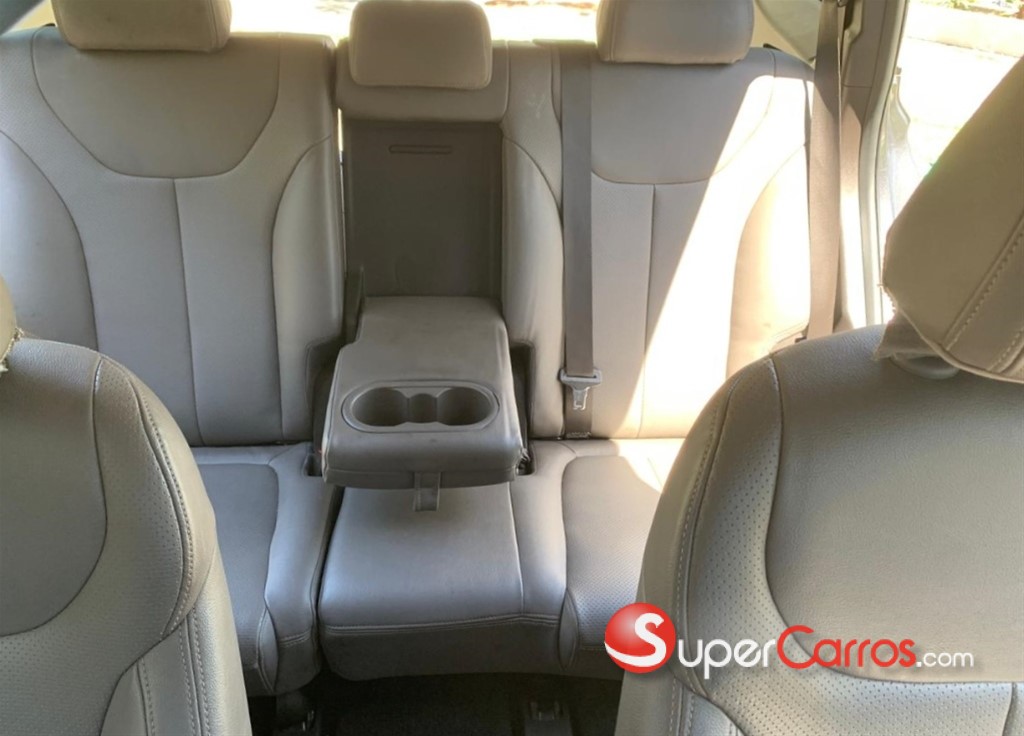 2019 Hyundai Santa Fe SE — foto 11 / 12