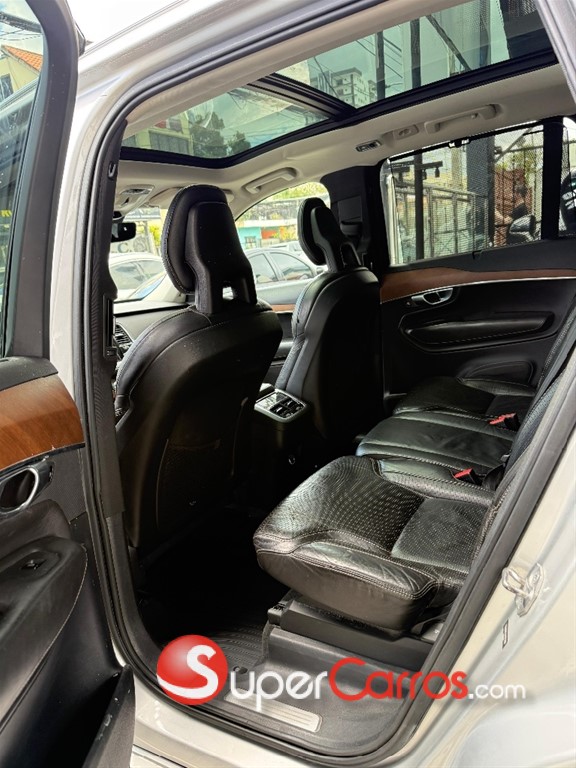 2017 Volvo XC90 Momentum T6 — foto 7 / 9