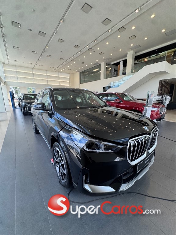 2026 BMW X 1 1.8i S DRIVE — foto 3 / 12
